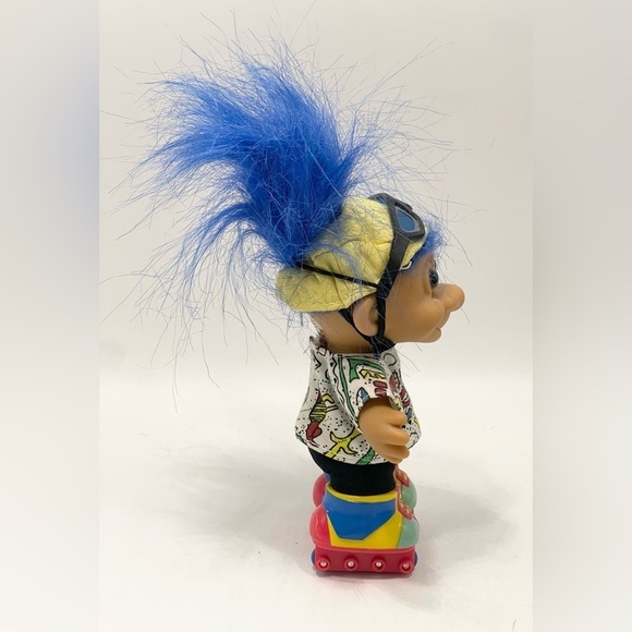 Vintage Roller Skating Troll Blue Hair Retro Blades 5” Doll Inline Nostalgia - Picture 4 of 8